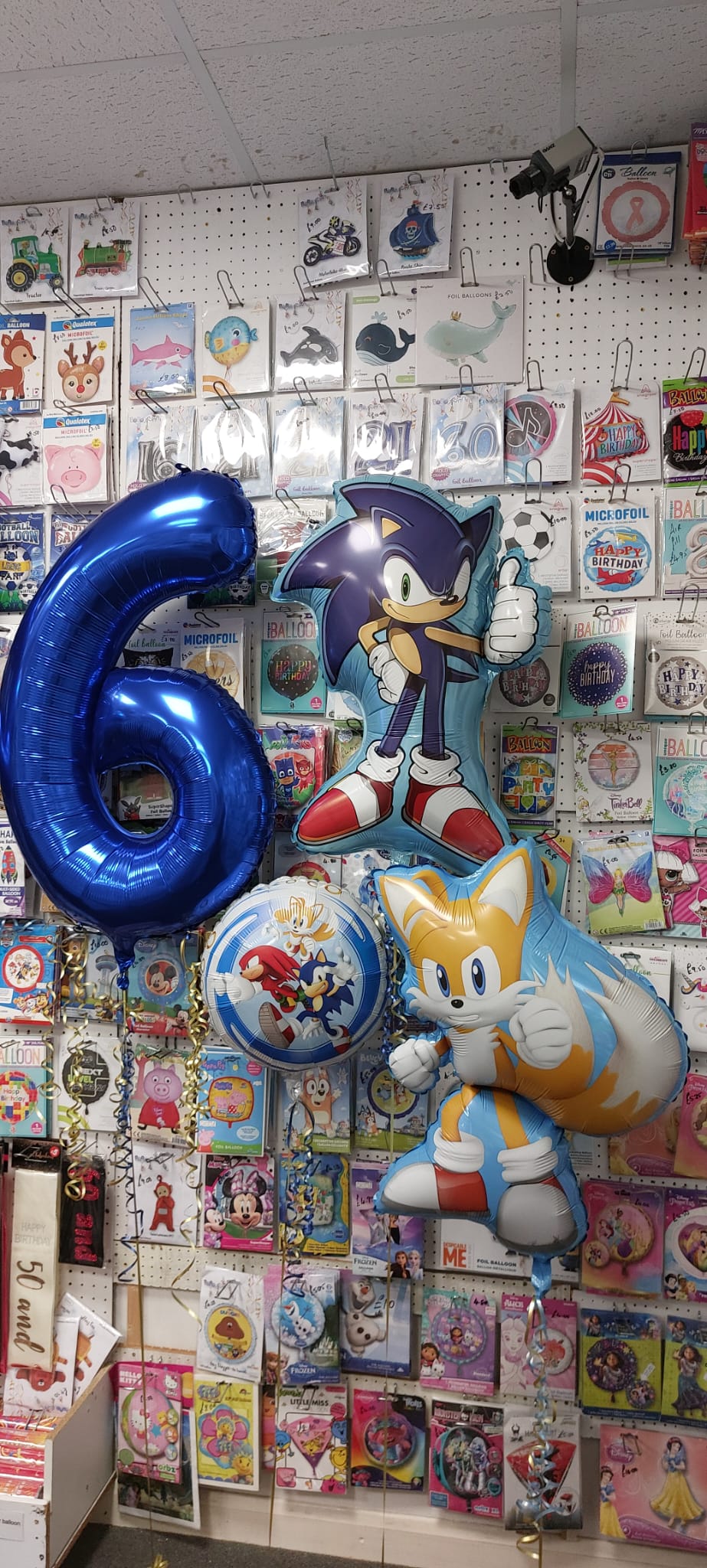 Sonic the Hedgehog Character Birthday Balloon Display